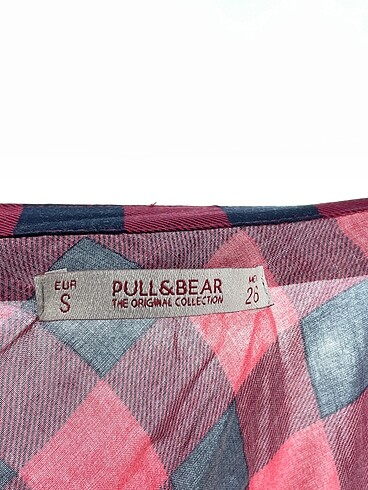 26 Beden çeşitli Renk Pull and Bear Gömlek %70 İndirimli.