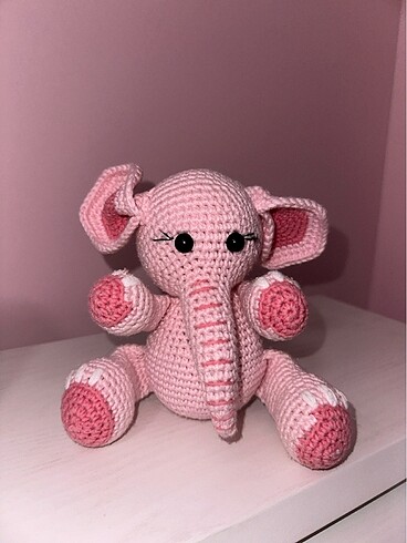 AMİGURUMİ PEMBE FİL