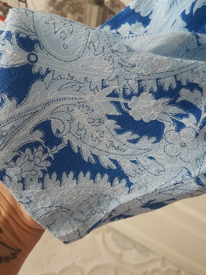 Mavi Desenli Bol Kesim Midi Pantolon - Görsel 3