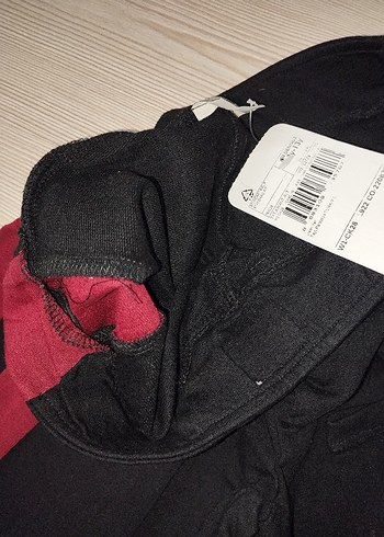 Kırmızı Şeritli Siyah Tayt - Görsel 6