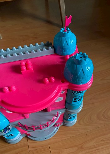 Renkli Pembe ve Mavi Oyuncak Kale - Görsel 4