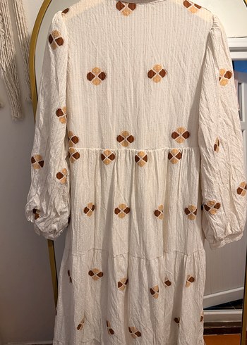 Nakışlı Beyaz Uzun Kollu Bohem Elbise - Görsel 4