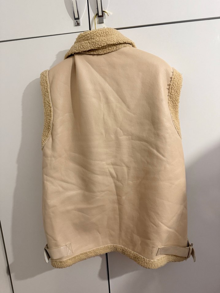 Kürklü Bej Kadın Kolsuz Mont - Görsel 2