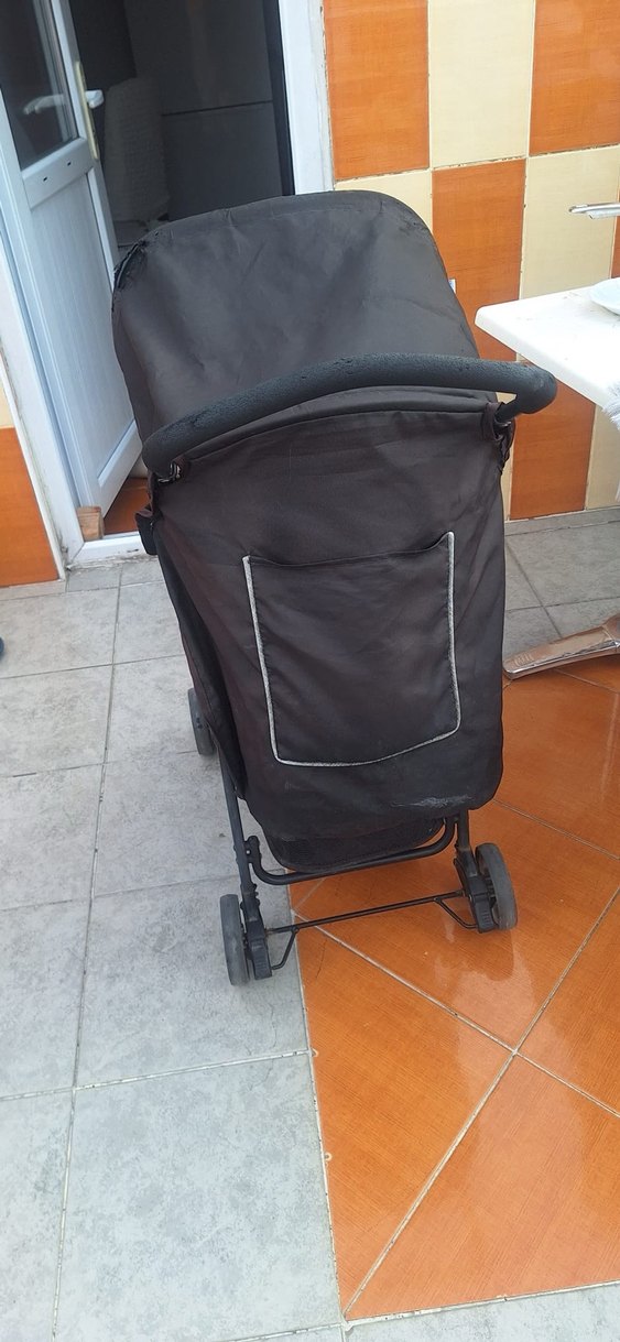 Gri Bebek Arabası Hafif ve Katlanabilir - Görsel 5