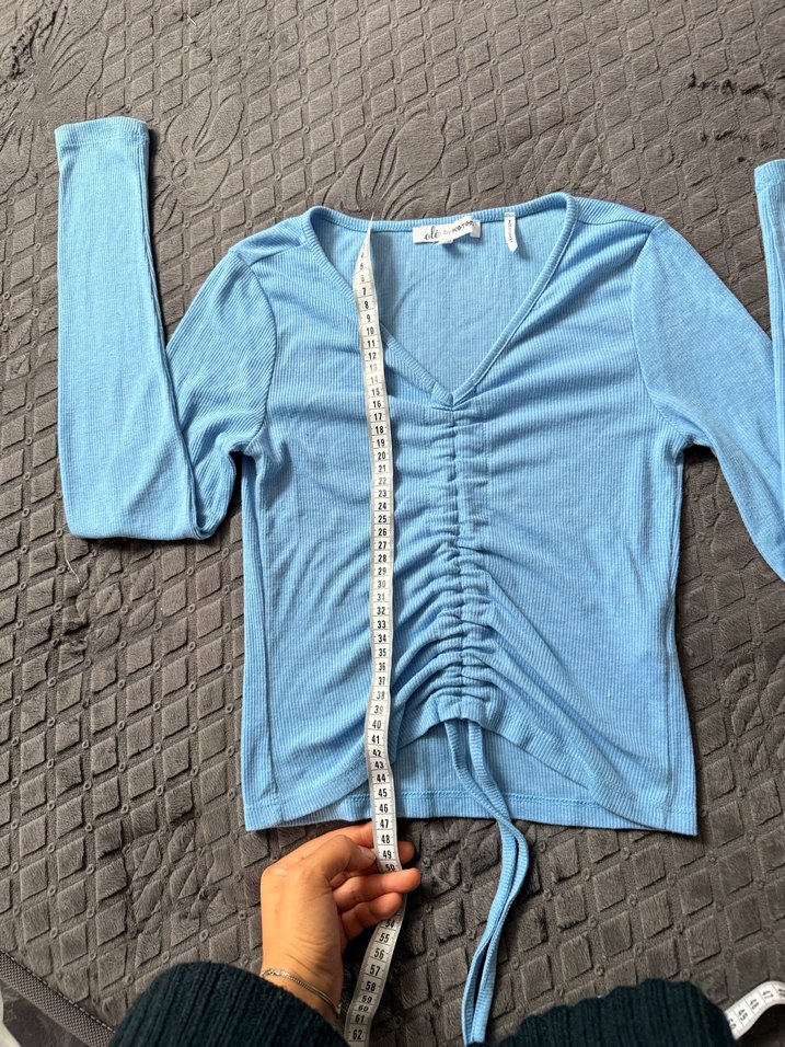 Mavi V Yaka Kadın Keten Bluz - Görsel 3