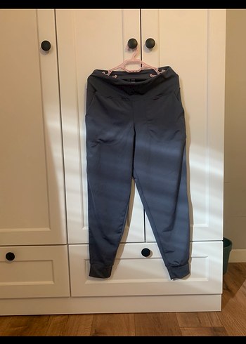 Gri Kemerli Spor Eşofman Altı (M) beden