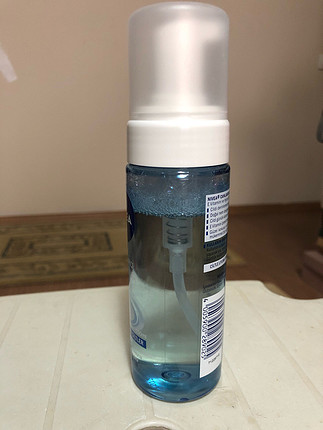 Nivea yüz yıkama köpüğü