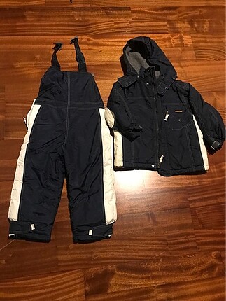 Oshkosh Çocuk Kar Montu ve Pantalonu