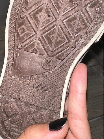 24 Beden erkek converse