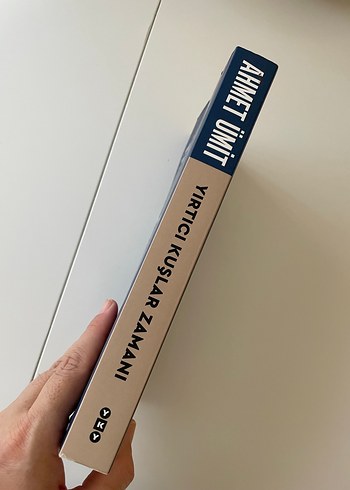 Yırtıcı Kuşlar Zamanı - Ahmet Ümit