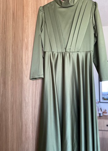 Zara Drapeli Yüksek Yakalı Kadın Uzun tesettür abiye