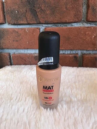 Flormar Mat Touch Fondöten
