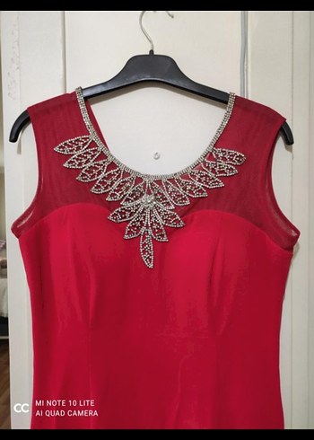 Kırmızı İşlemeli Uzun Abiye Elbise - Görsel 4