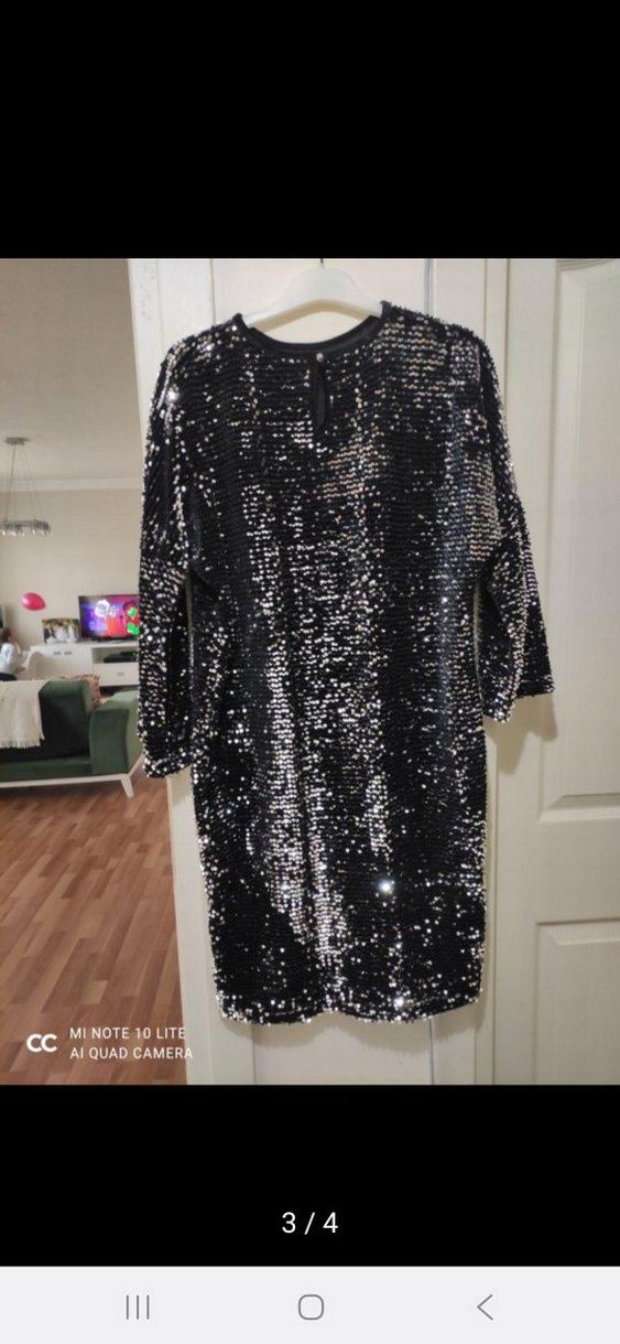 Uzun Kollu Siyah Payetli Gece Elbisesi - Görsel 3