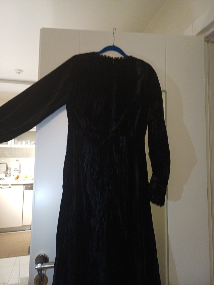 Uzun Siyah Gotik Kadın Elbise - Görsel 2