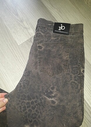 Roccobarocco ROCCOBAROCCO MARKA LEOPAR DESENLİ PANTALON 