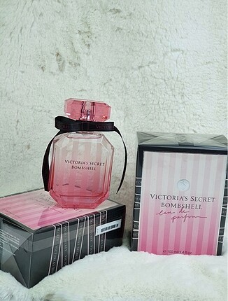 VICTORIA?S SECRET BOMBSHEL