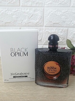 YVES SAINT LAURENT BLACK OPIUM EDP EAU DE PARFUM