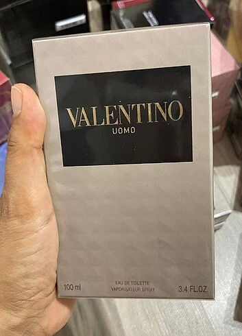 VALENTINO 