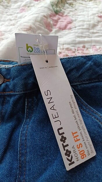 32 Beden mavi Renk 90's fit model kot pantolon