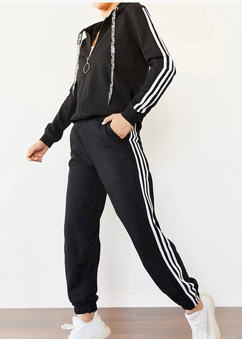 Siyah Çizgili Fermuarlı Kadın Eşofman Takımı - Görsel 2