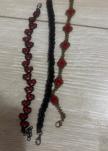 Kırmızı İşlemeli Boncuklu Gotik Bileklik - Görsel 2