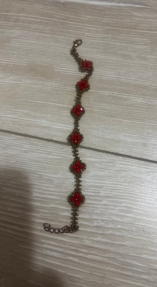 Kırmızı İşlemeli Boncuklu Gotik Bileklik - Görsel 5