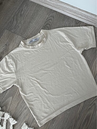Zara tshirt
