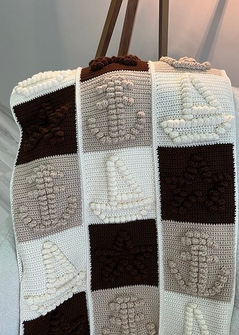 El örgüsü Bej Kareli Örgü Çocuk Battaniyesi - Görsel 2