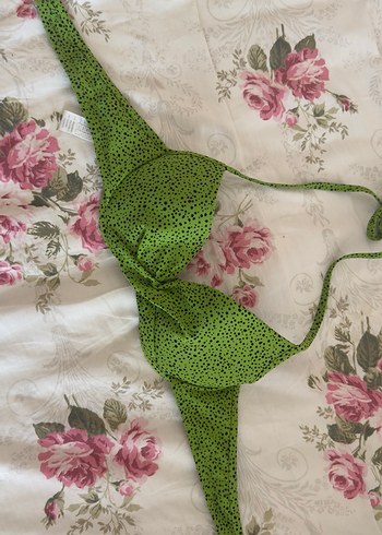 Yeşil Desenli Bağlamalı Bikini Üstü - Görsel 2