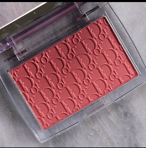Dior allık
