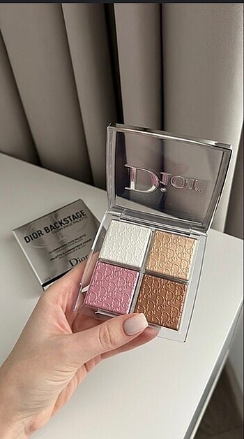 Dior Dior aydınlatıcı