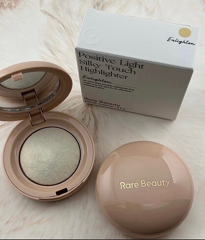 Rare Rare beauty toz aydınlatıcı
