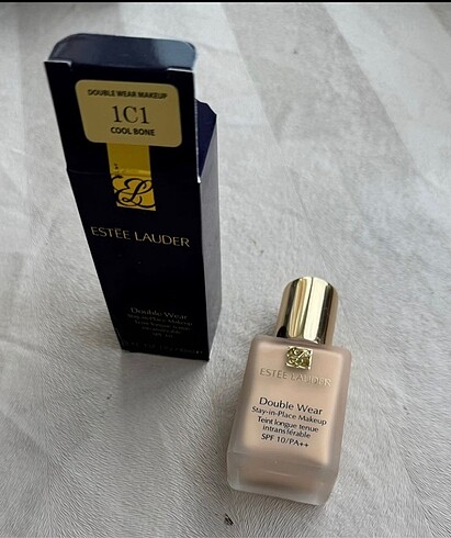 Beden Estee lauder fondöten 1C1
