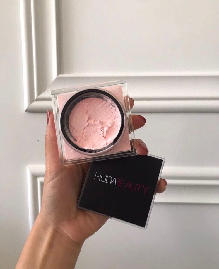 Huda Beauty Easy Bake Pudra - Görsel 2