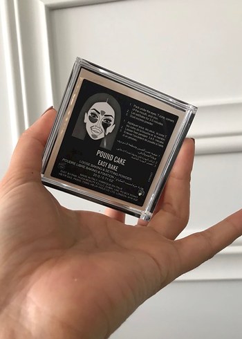 HUDA BEAUTY Easy Bake Loose Puder Pound Cake - Görsel 3