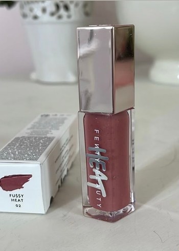 Fenty Beauty Gloss Bomb 02 - Görsel 2
