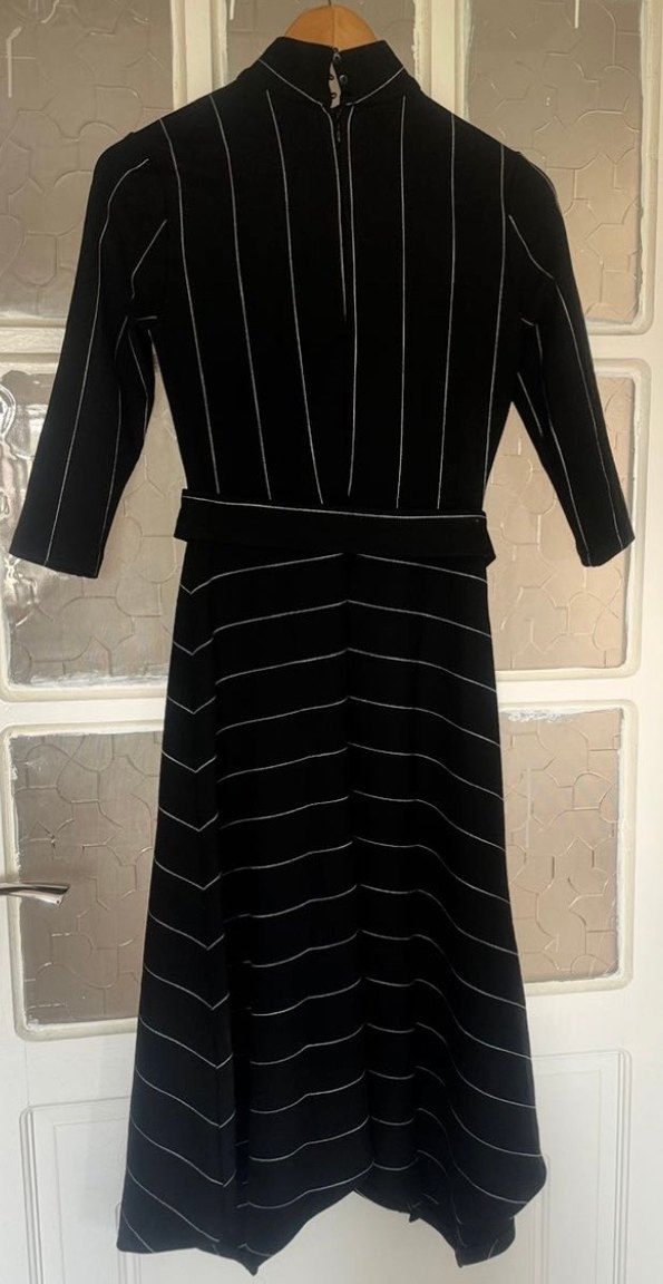 Kemerli Siyah Çizgili Uzun Kadın Elbise adl - Görsel 4