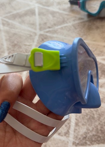 Mavi Elastik Yüzücü Gözlüğü - Görsel 2