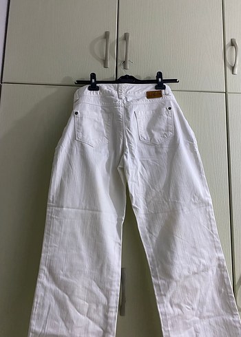 Kadın Beyaz Pamuklu Kemerli Midi Pantolon - Görsel 4