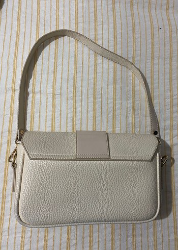 Beyaz Deri Tokalı Kadın Çanta - Görsel 3