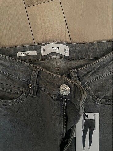 36 Beden Mango etiketli Jeans