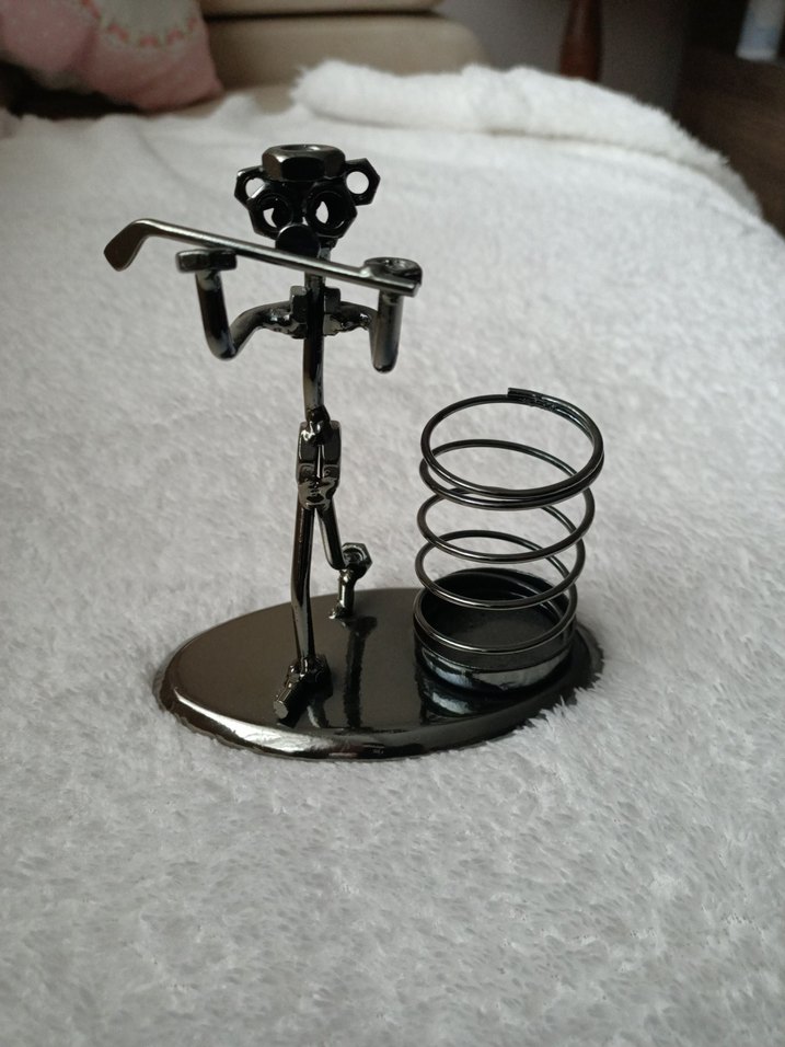 Metal Golfçü Figürlü Siyah Kalemlik - Görsel 3