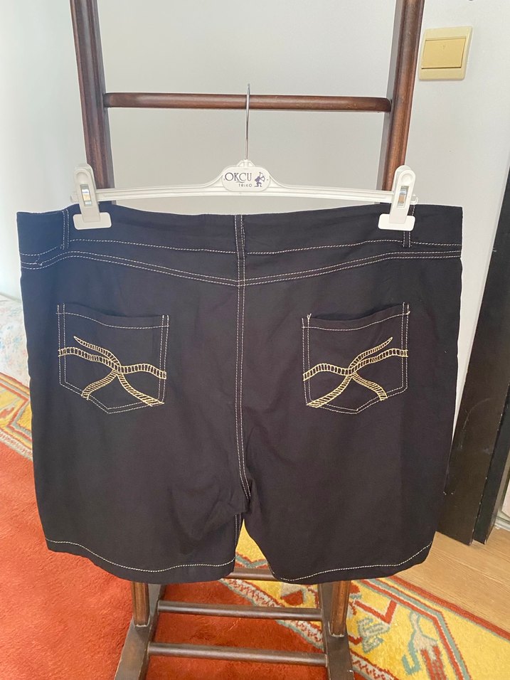 Faik Sönmez Siyah KadınBermuda Şort - Görsel 2