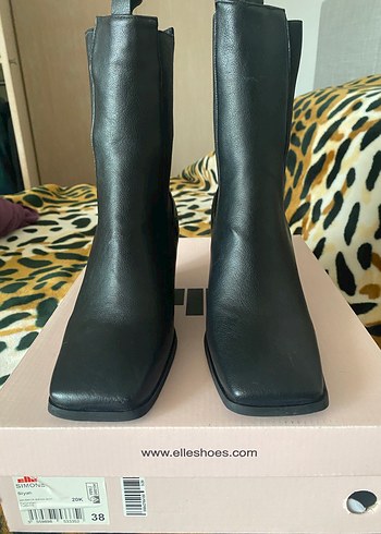 Elle Siyah Deri  Blok Topuk Kadın Bot - Görsel 7