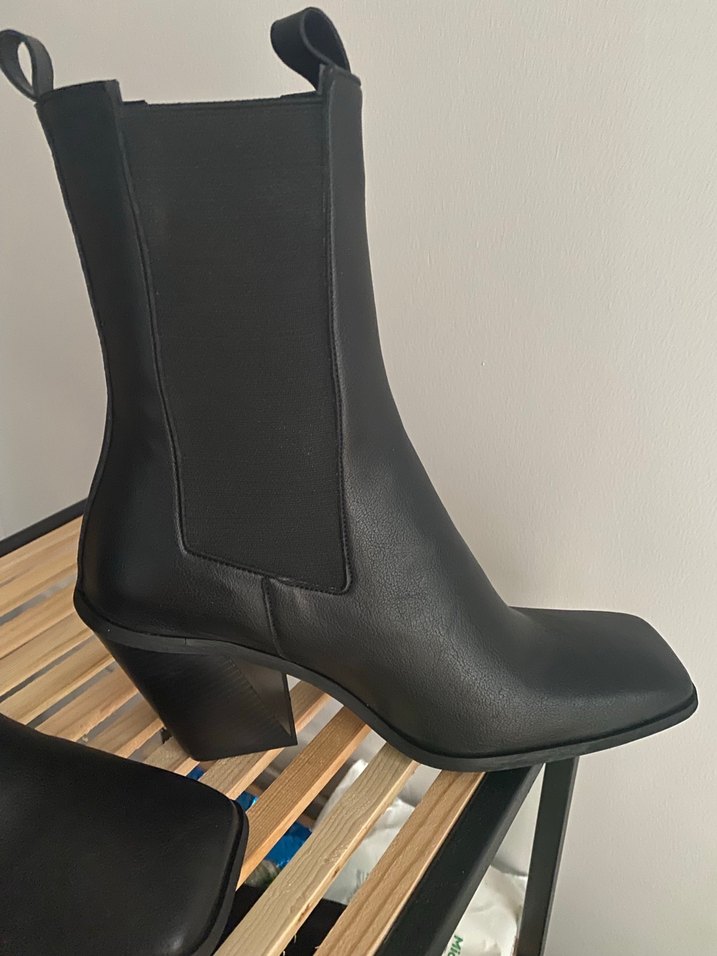 Elle Siyah Deri  Blok Topuk Kadın Bot - Görsel 2