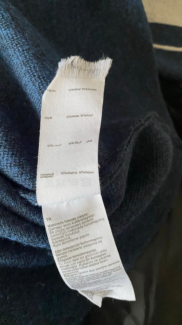 Yargıcı. Mavi Gri Çizgili Örgü Yün Kadın Kazak - Görsel 5