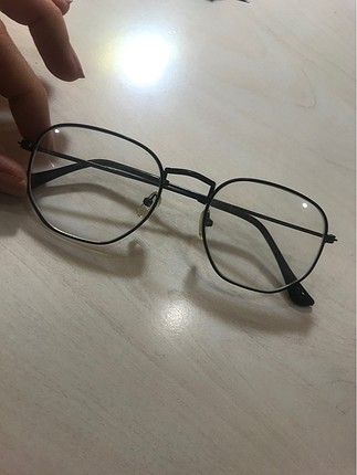 Numarasız gözlük