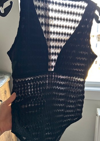 Zara Siyah V Yakalı Kolsuz Örgü Mini Kadın Yelek
