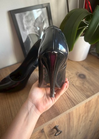 Zara Rugan stiletto